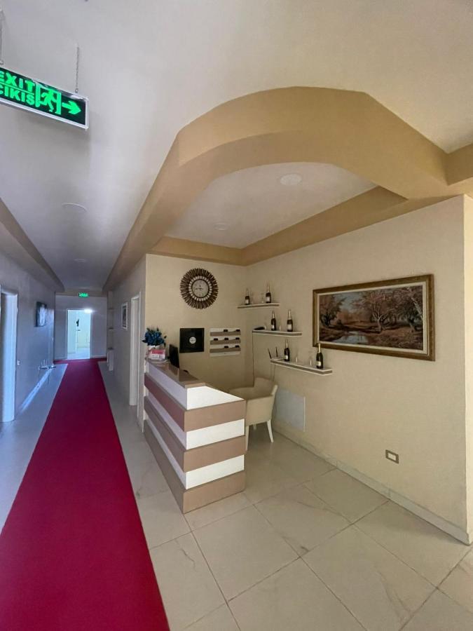 Grand Hotel Gjyshi Qerek Exterior photo